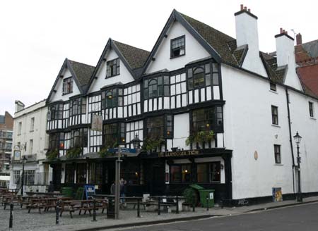 Llandoger Trow - Bristol - Daniel Defoe, Robert Louis Stevenson